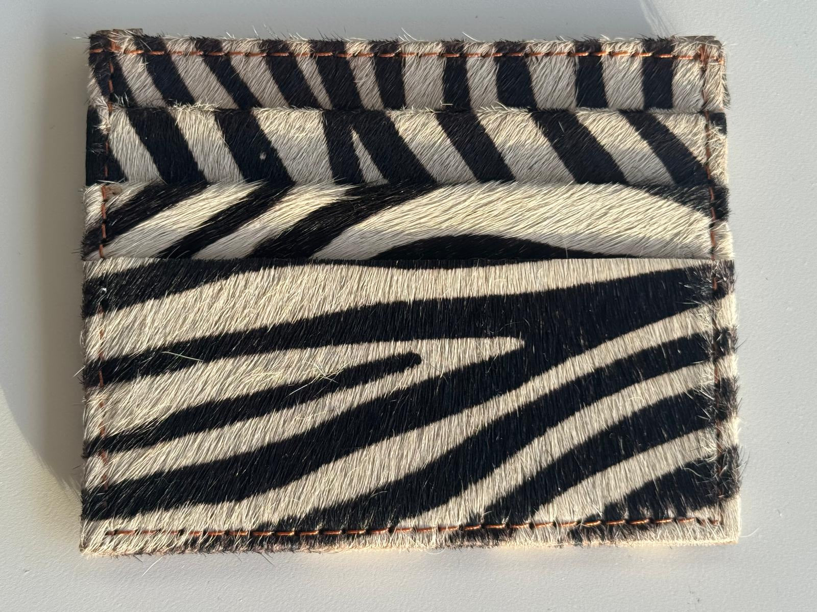 Porta Cartões Pinhão em Pele Zebra